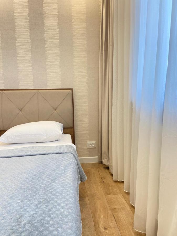 Апарт Отель Pʼotʼi Exteriör bild